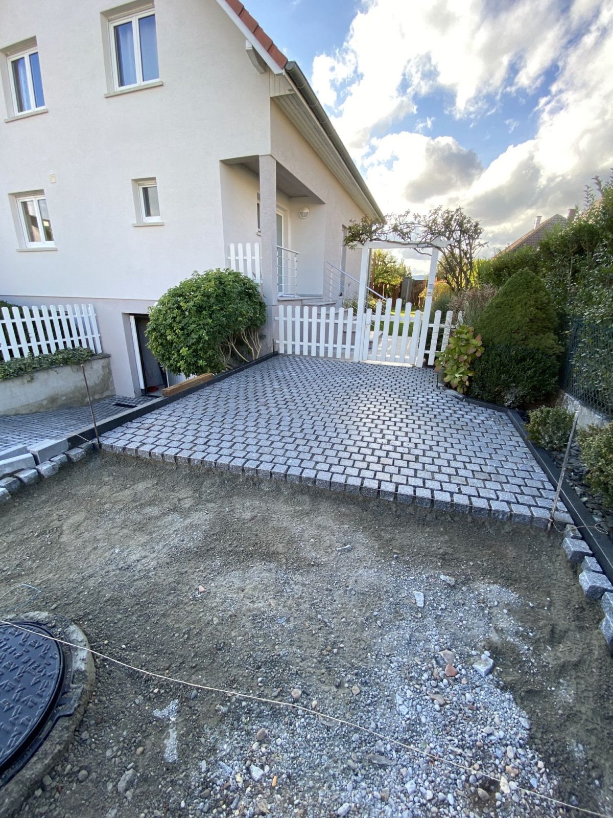 Terrassement et Pavé granit et pallisade granit et bordure granit à Sundhoffen Ostwald 6